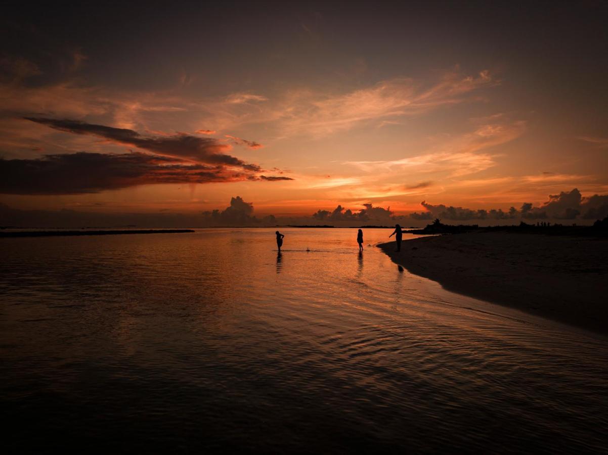 Empyrean Stay, Maldives Thulusdhoo Exterior photo